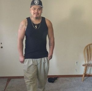 Meet your Posher, Gonzalez